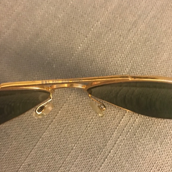 Ray Ban Gold Aviators - Picture 6 of 6
