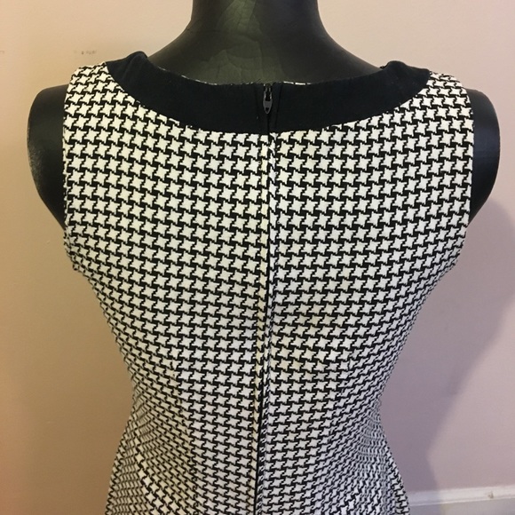 * VINTAGE * Houndstooth Tiered Sheath Dress - Picture 5 of 7