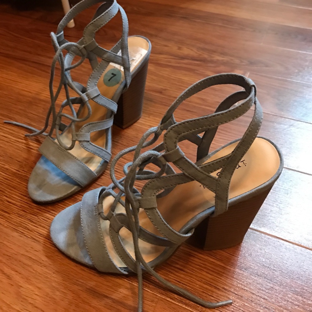 Blue indigo rd lace up heels