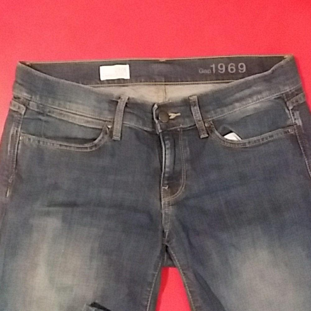 Gap - Picture 2 of 4