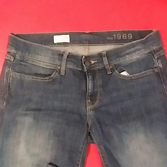 Gap - Picture 2 of 4