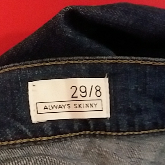 Gap - Picture 4 of 4