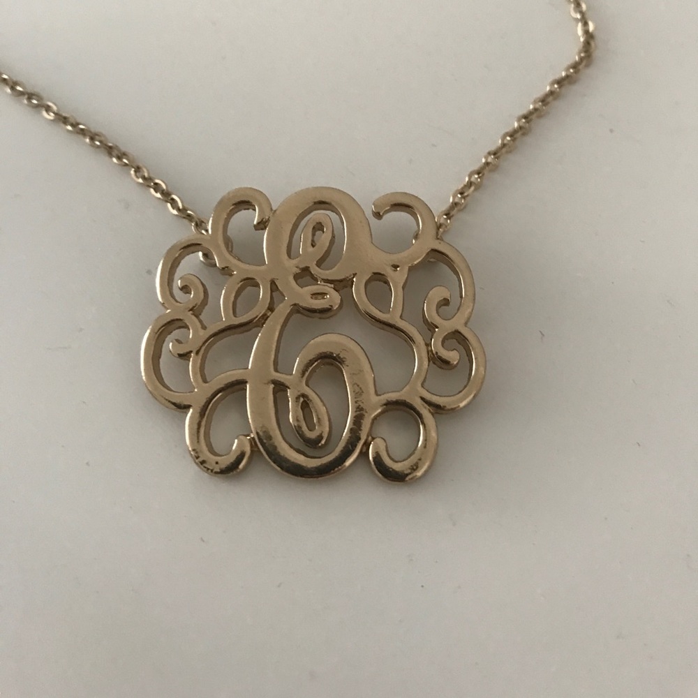 E initial monogram necklace - Picture 4 of 4