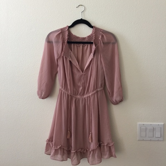Dresses & Skirts - Blush Boho Dress