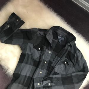 black and gray flannel