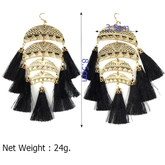 Gold plated multi layers tassel earrings - Picture 3 of 3