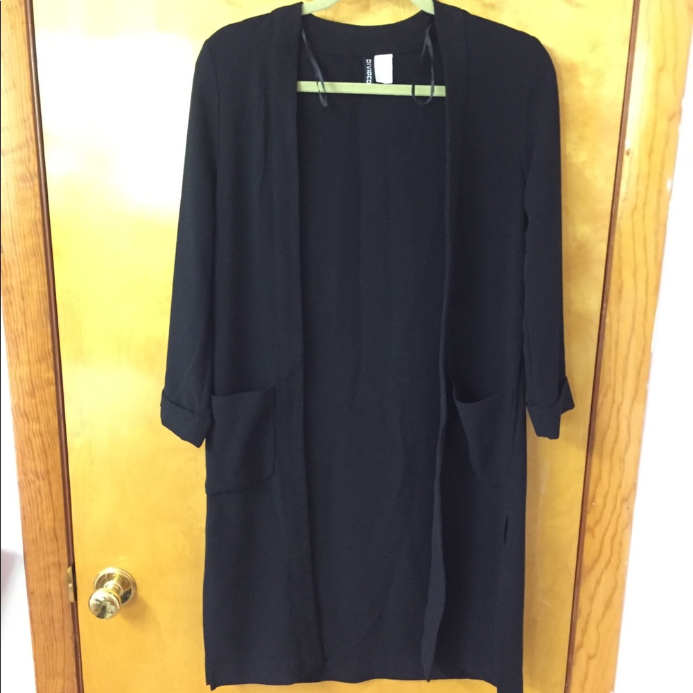 Black 3/4 length duster