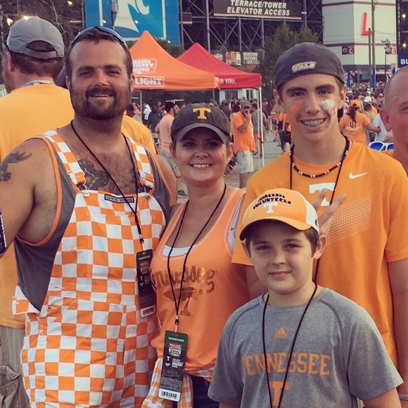 Meet your Posher, Amanda - Picture 5 of 6