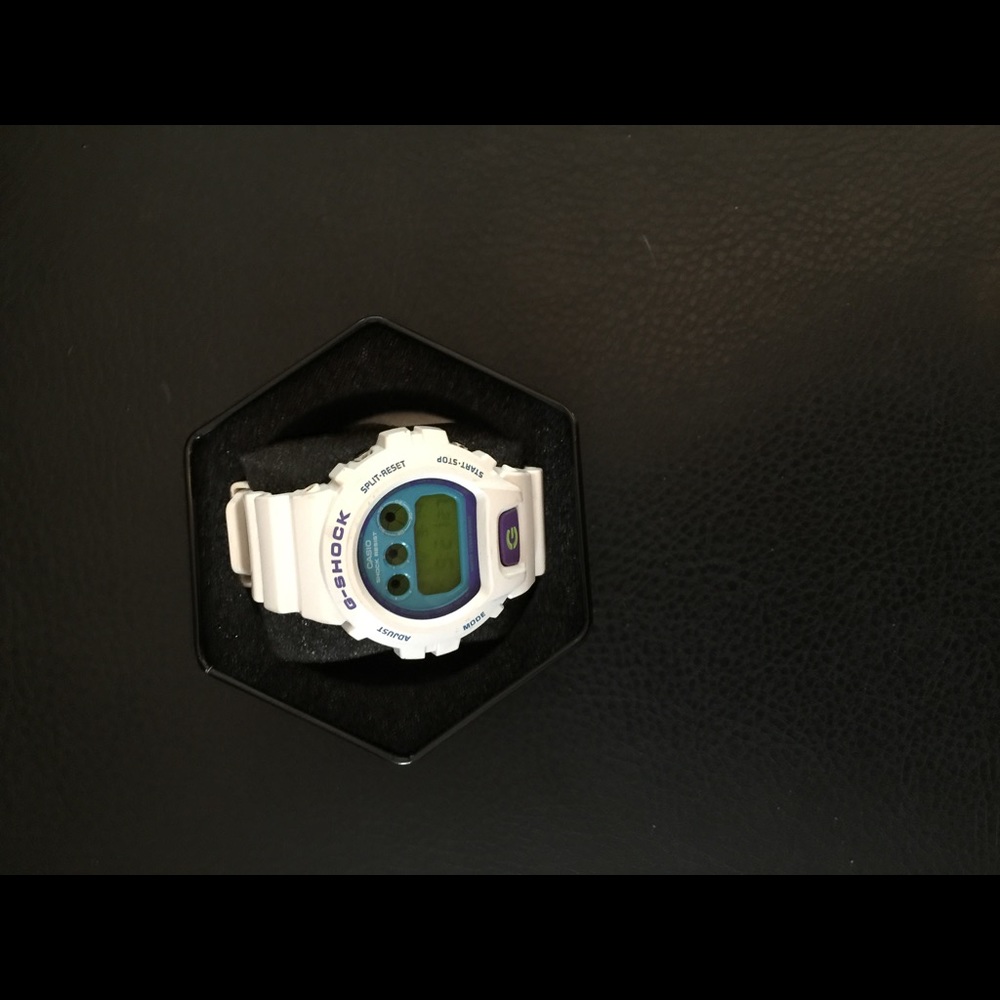 Sold - Picture 2 of 4