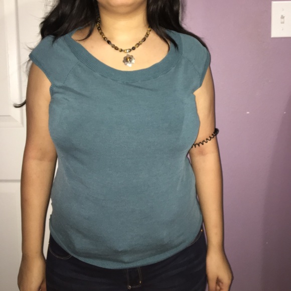 Top - Picture 4 of 5