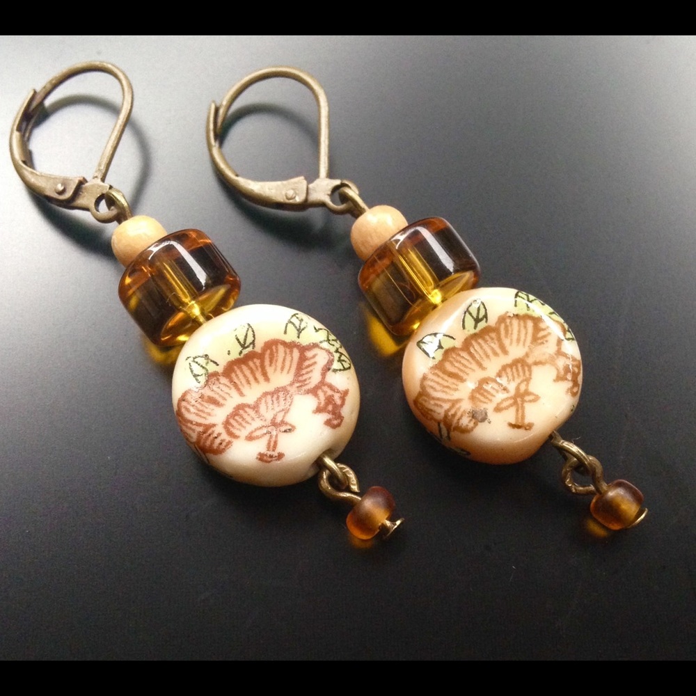 NEW “TwisteDesignz”Oriental Beads, LeverBack Wires