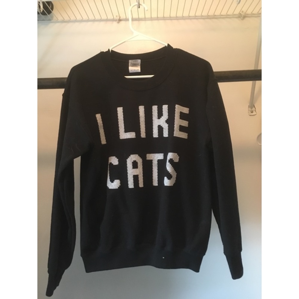 Cat pullover