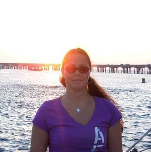 Meet your Posher, Cynthia