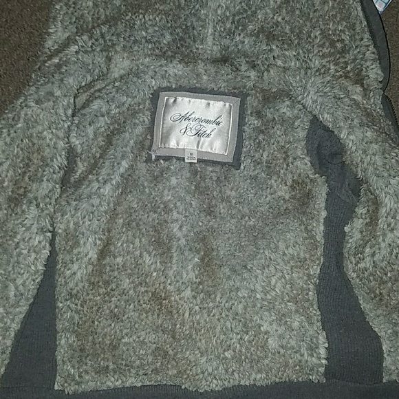 XS/Small Fur lined A&F hoodie - Picture 5 of 5
