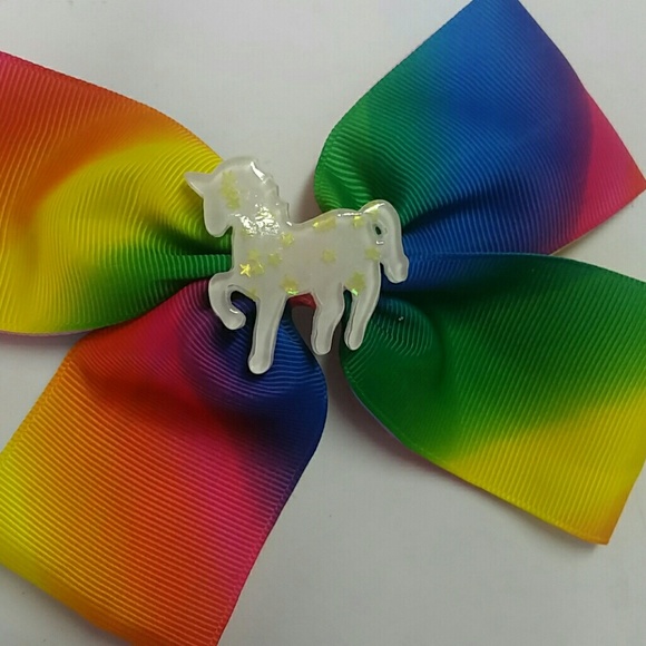 Bows - Picture 2 of 8