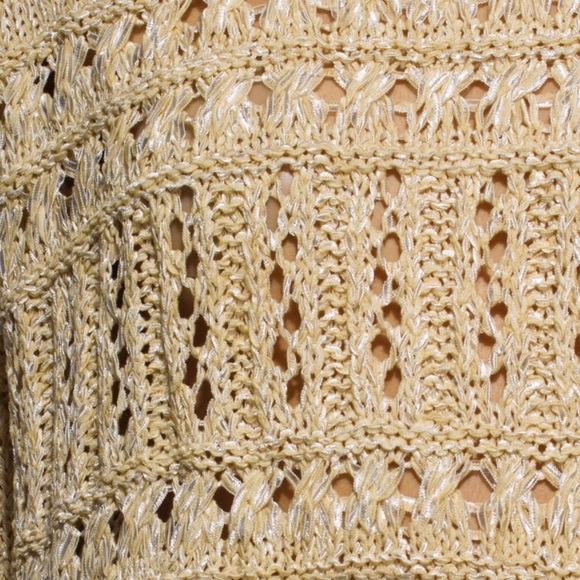 LAST ONE🍂Beige off shoulder crochet sweater - Picture 5 of 7