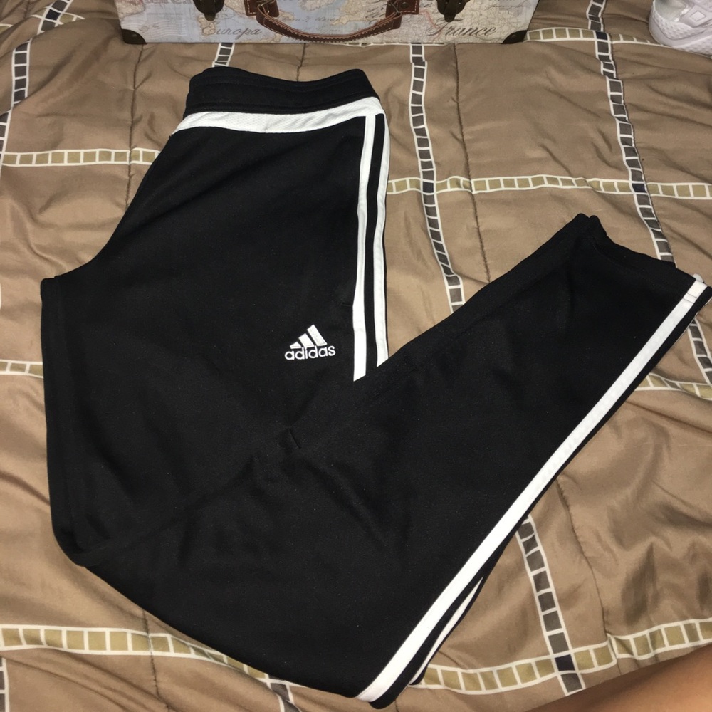💖📦TRADED📦💖Adidas Pants 🖤