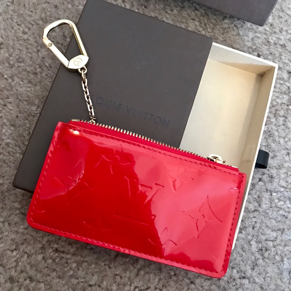 Louis Vuitton Pomme D'Amour Mono Vernis Keypouch