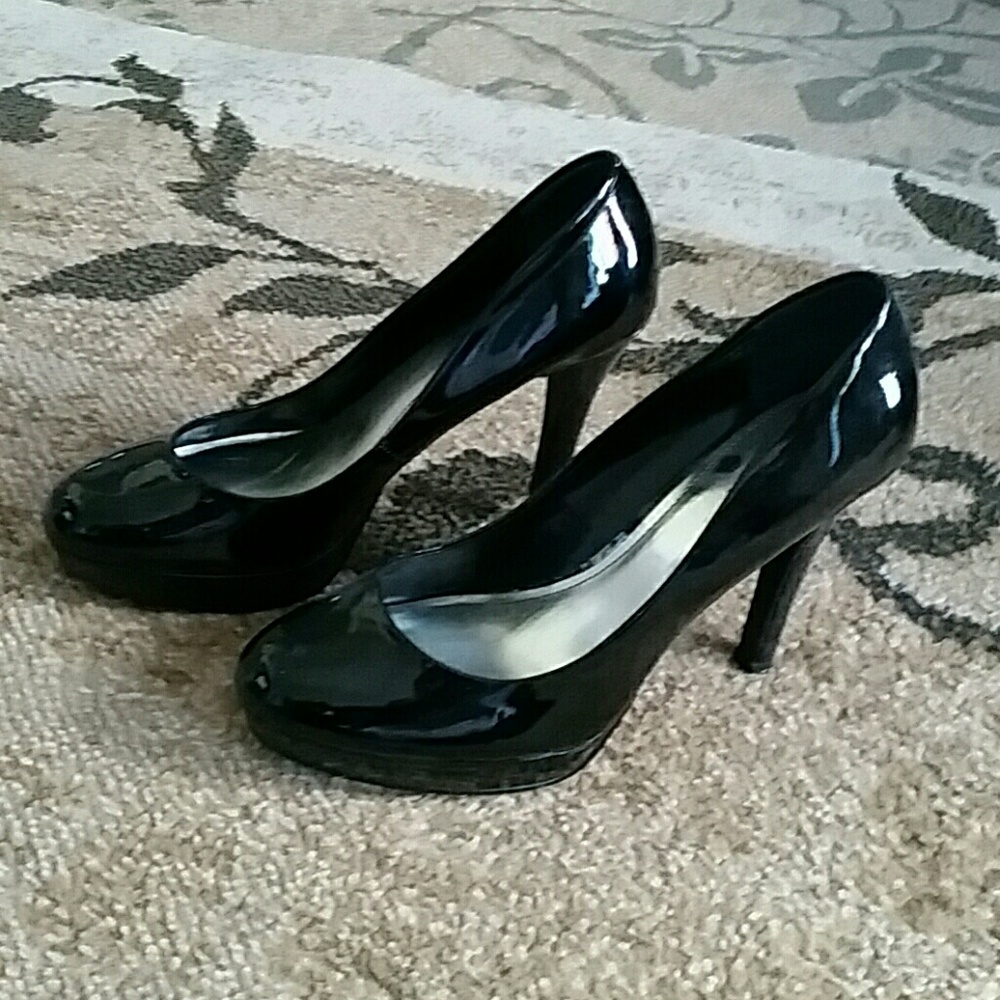 New Shiny Black High Heal Shoes
