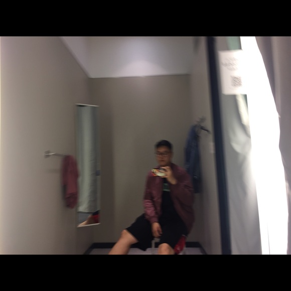 Meet your Posher, Derek - Picture 1 of 1