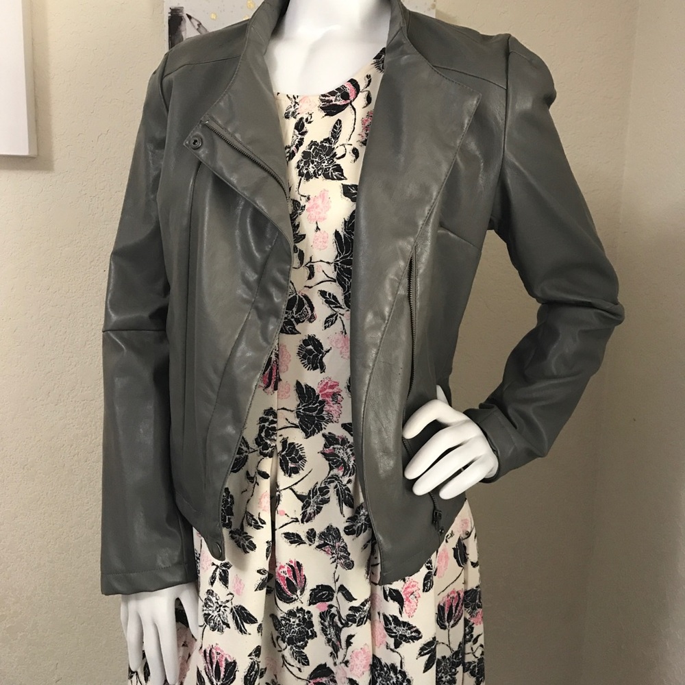 WOMEN JACKET