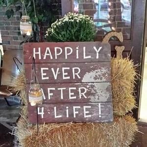 Meet your Posher, Angie