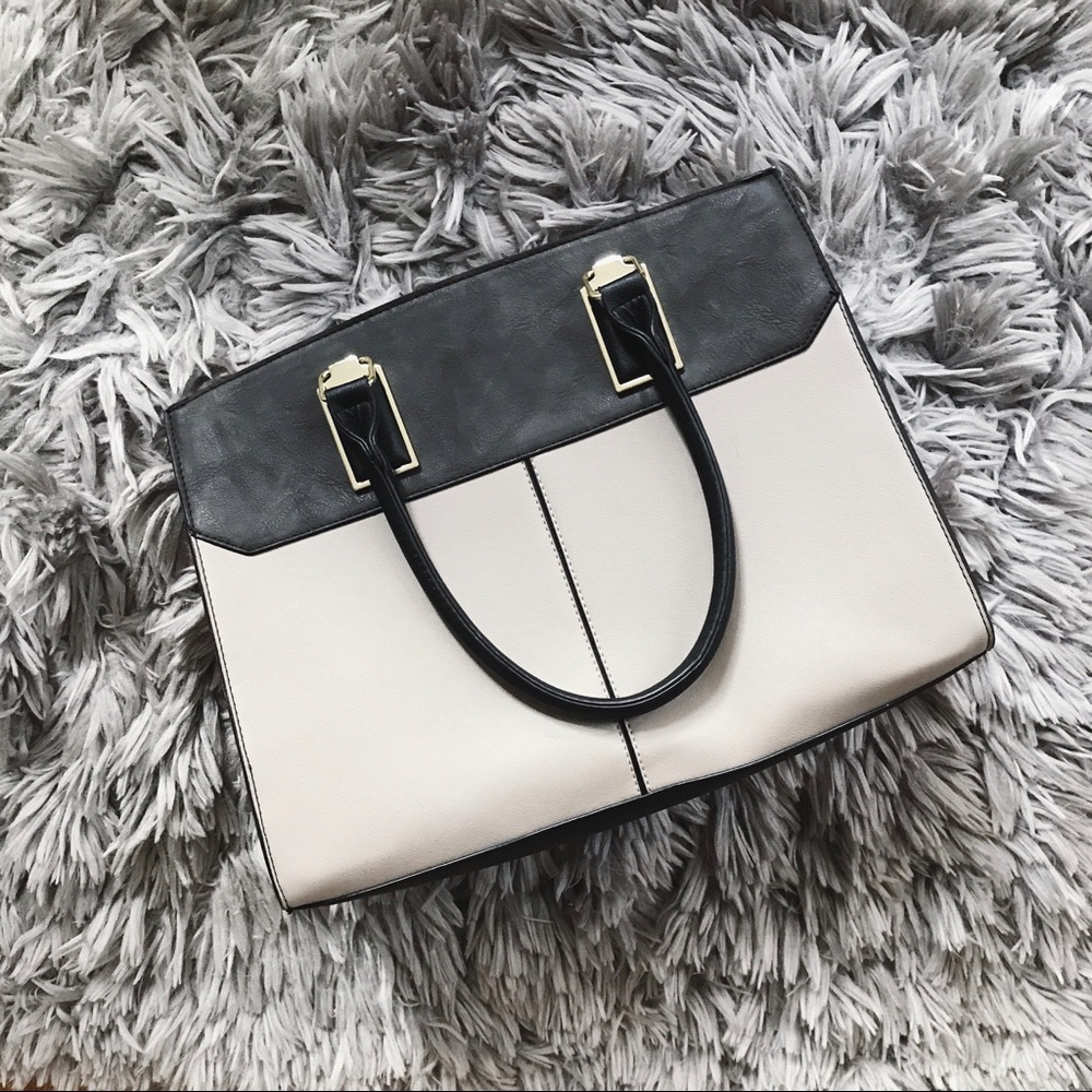 Call it spring handbag/ tote bag