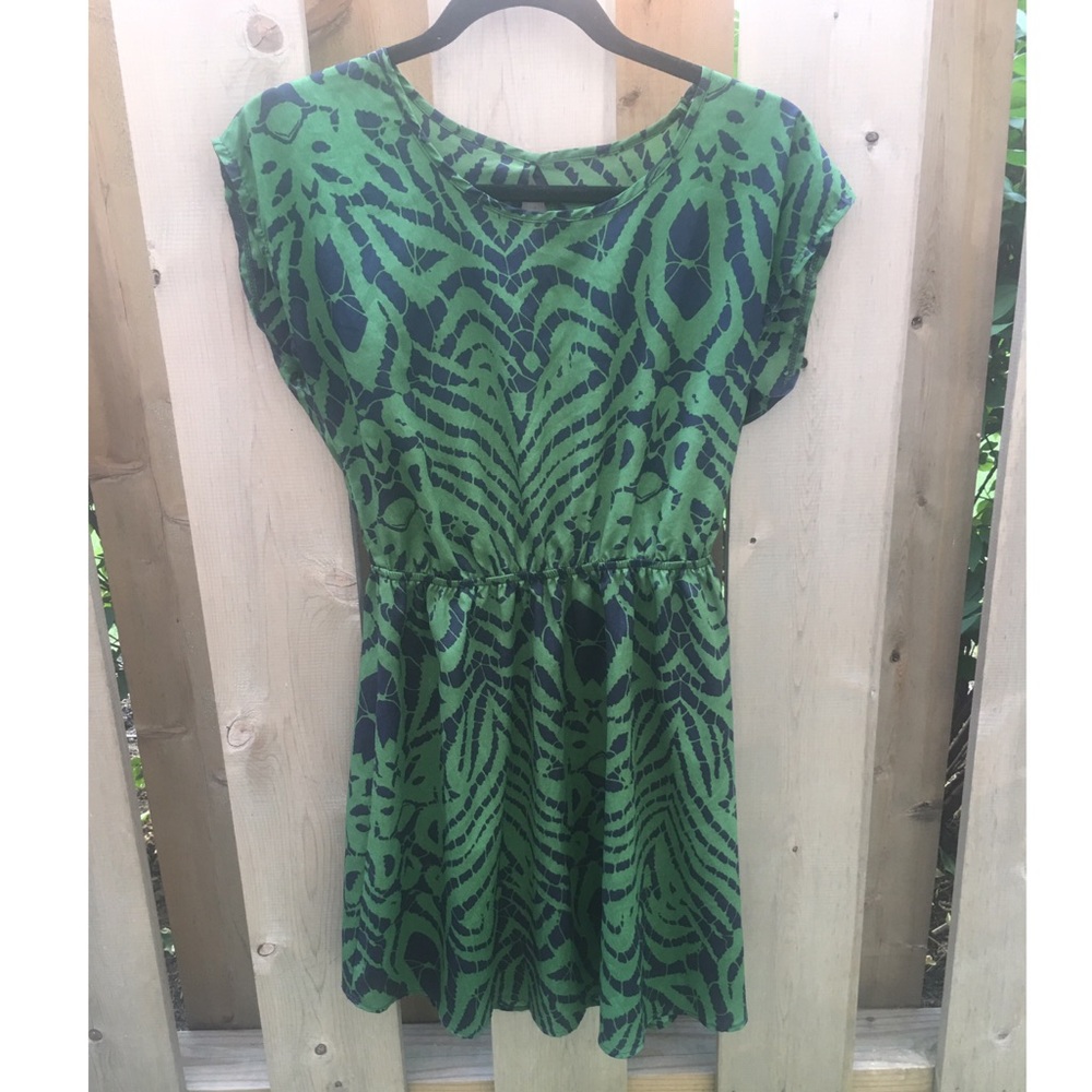 Women's Short Sleeve Open Back Dress Sz S