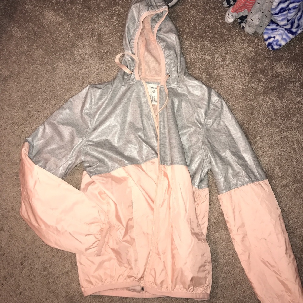 NWOT Forever 21 zip up running jacket
