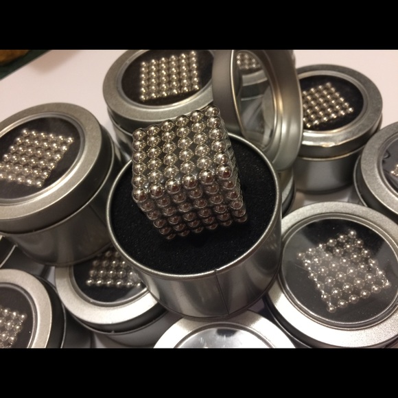 Magnetic Balls - Picture 1 of 7