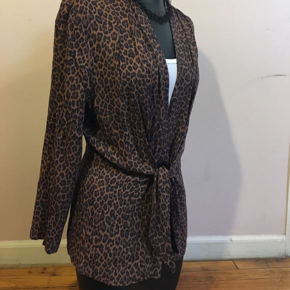 SOLD! * VINTAGE * Leopard Print Blazer - Picture 2 of 4