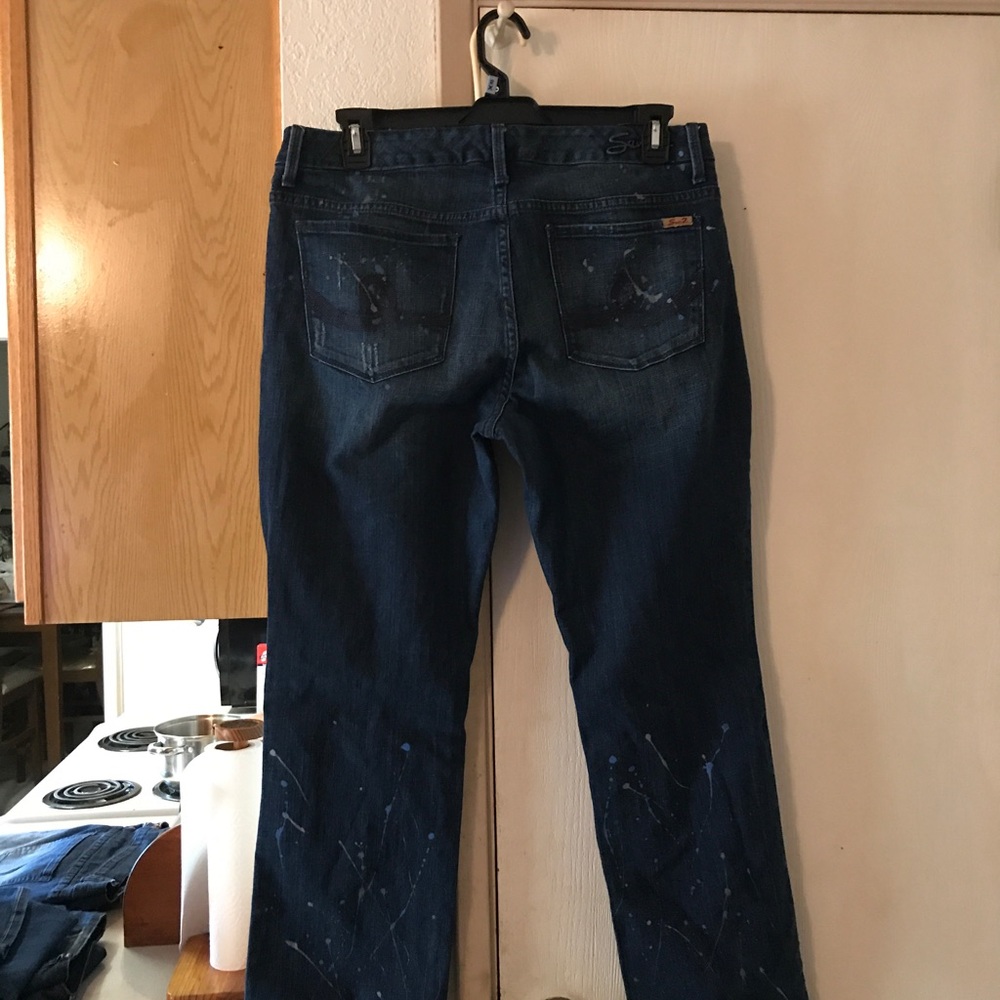Jeans - Picture 2 of 3