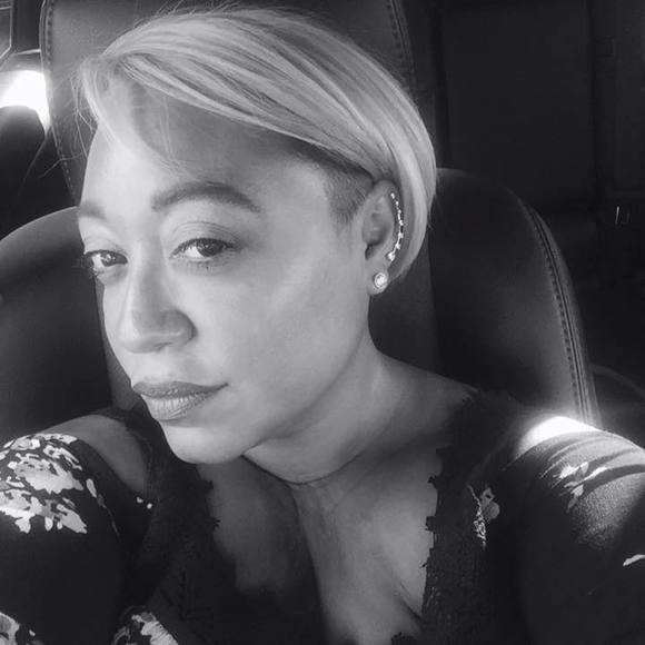 Meet your Posher, Serena - Picture 2 of 2