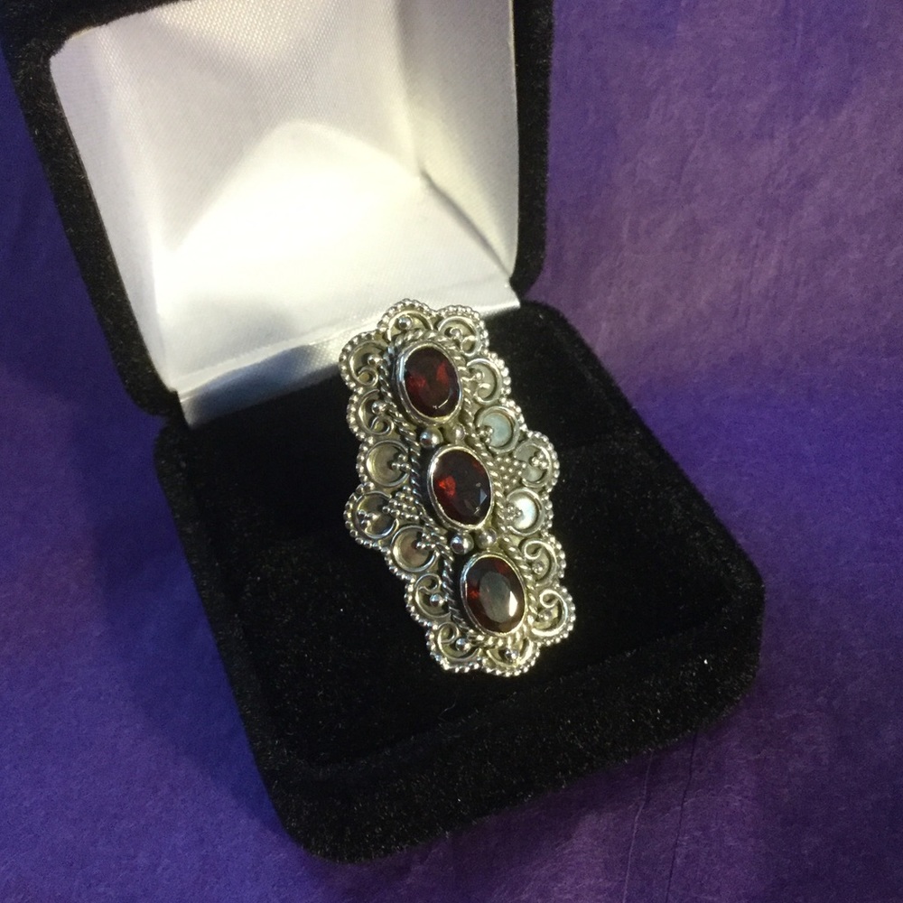 AMAZING Genuine Garnet Ring ! - Picture 2 of 7