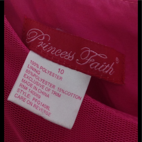 Princess Faith sleeveless dress - Picture 3 of 3