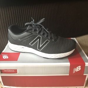 New Balance Black Tennis Shoes (brand new)