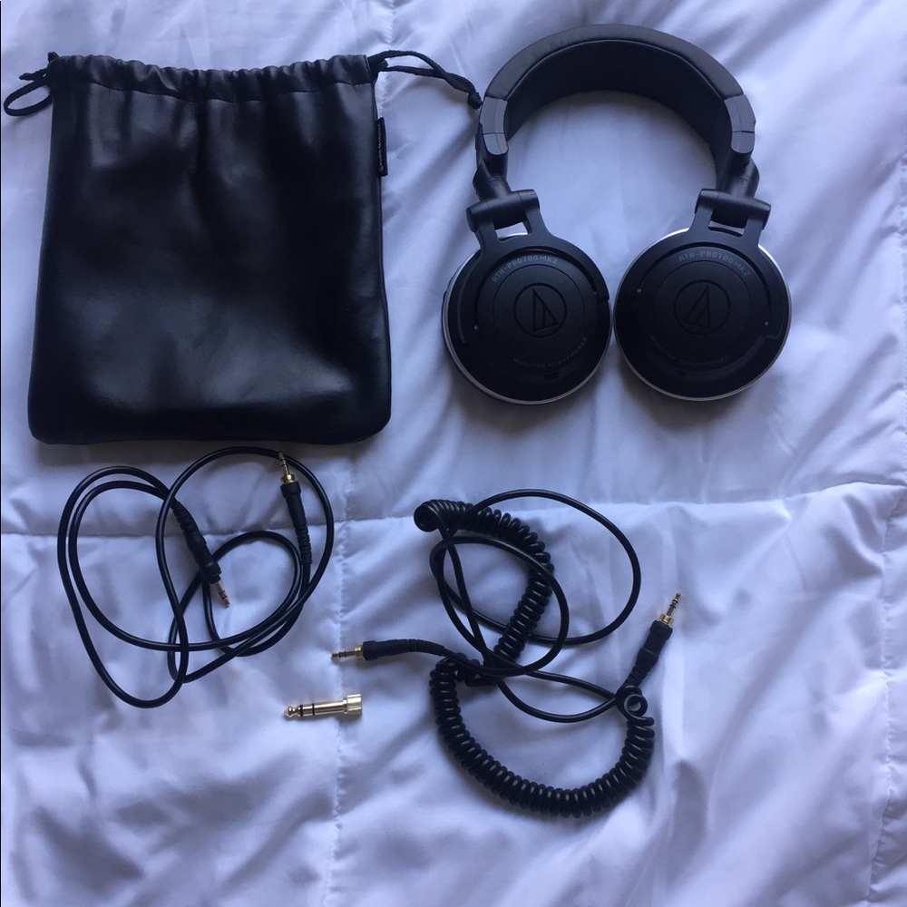 AUDIO TECHNICA HEADPHONES ATH-PRO700MK2