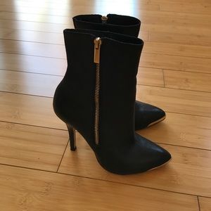 Black booties high heels with zipper on side