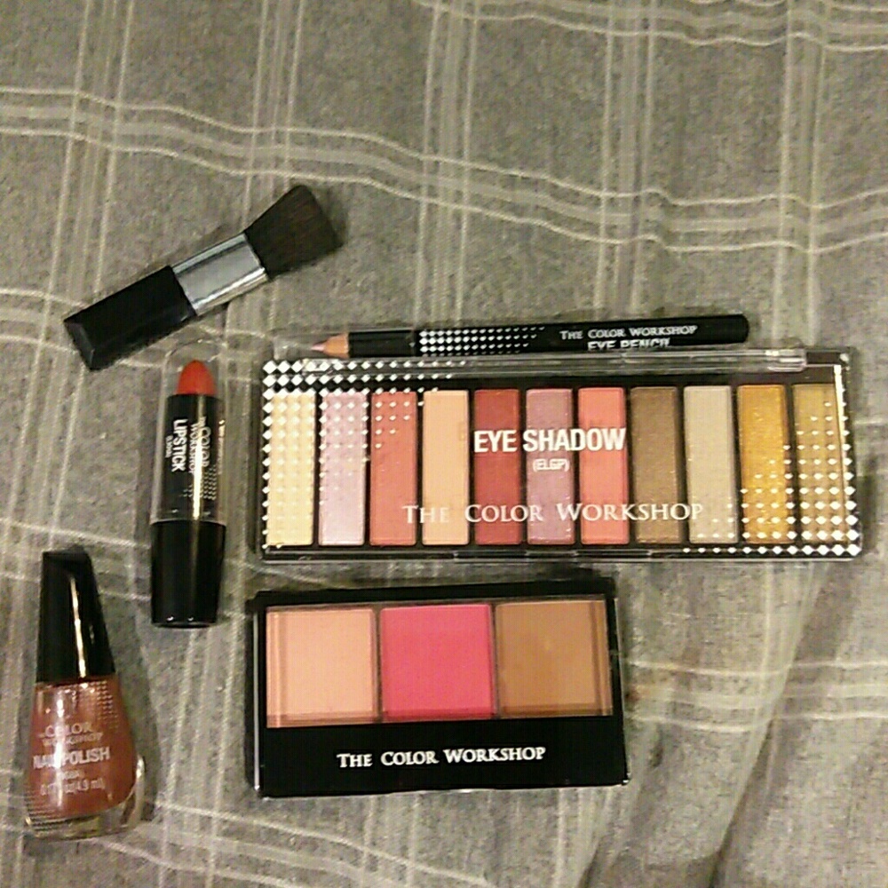 Make up bundle