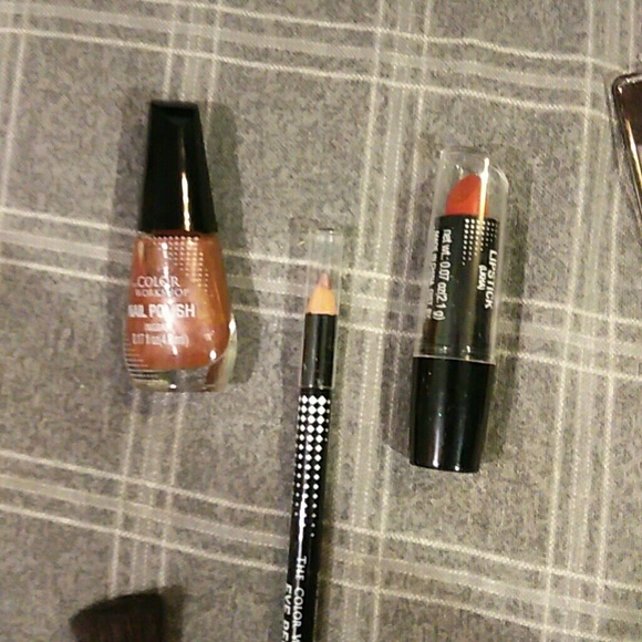 Make up bundle - Picture 4 of 4