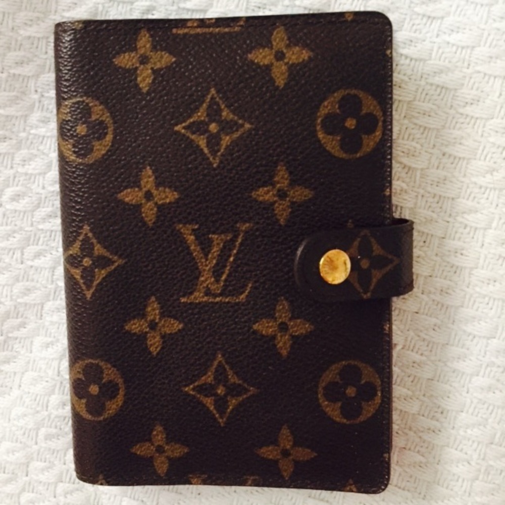 Authentic Louis Vuitton small agenda