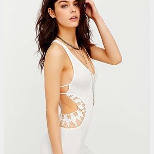 White crochet / lace cut out maxi dress White crochet / lace cut out maxi dress