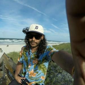 Meet your Posher, Christian