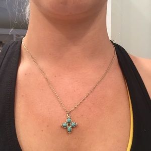 Kendra Scott necklace