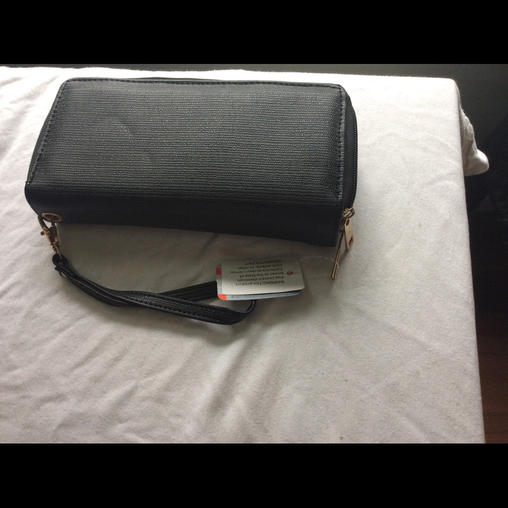 Double zipper closure wallet