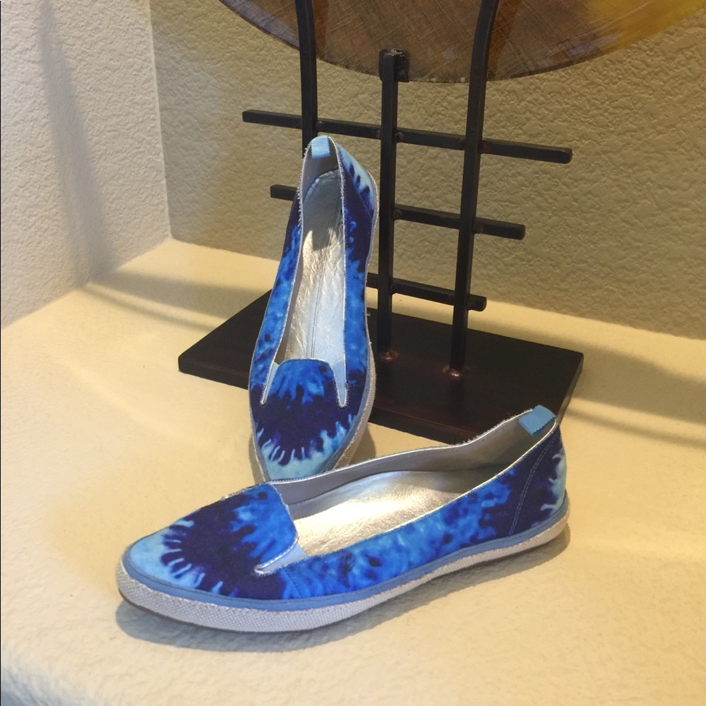 Nike flats