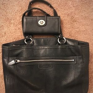 Large leather coach purse with matching wallet