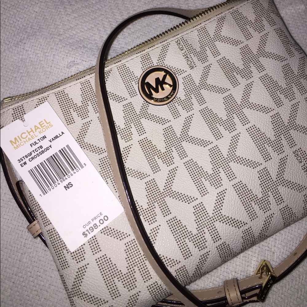 Michael Kors cross body