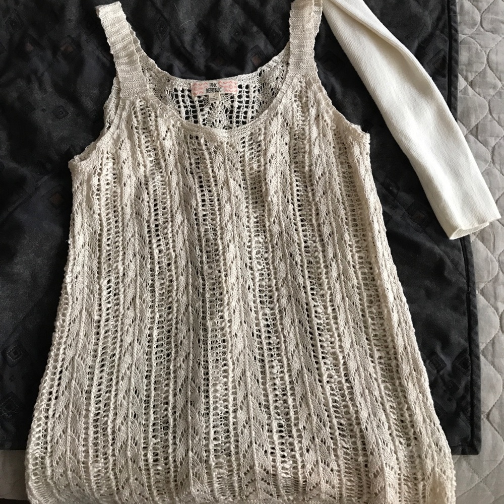 Cream knit top, gently used
