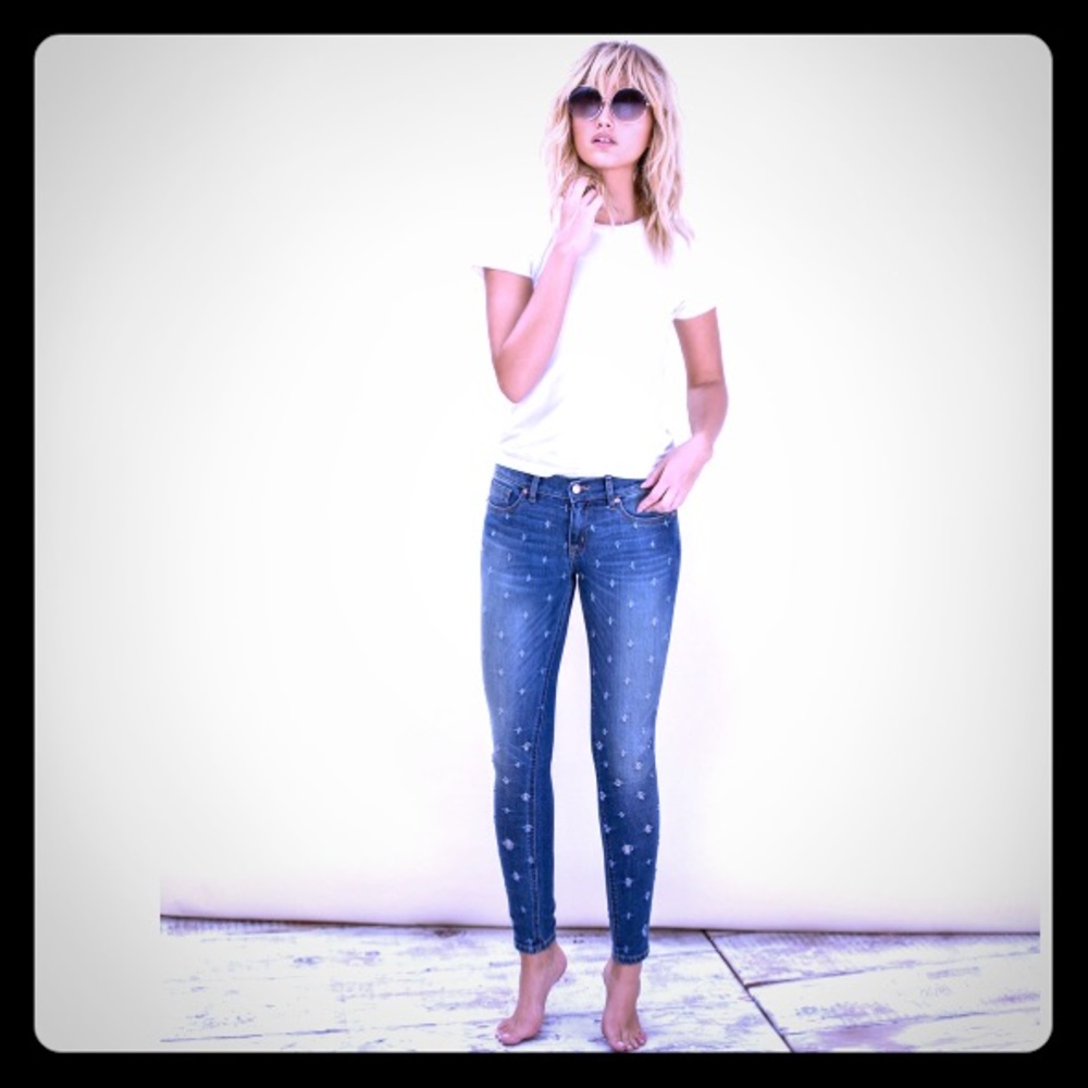 Revice Jeans EUC Perforated Skinnies True Blue